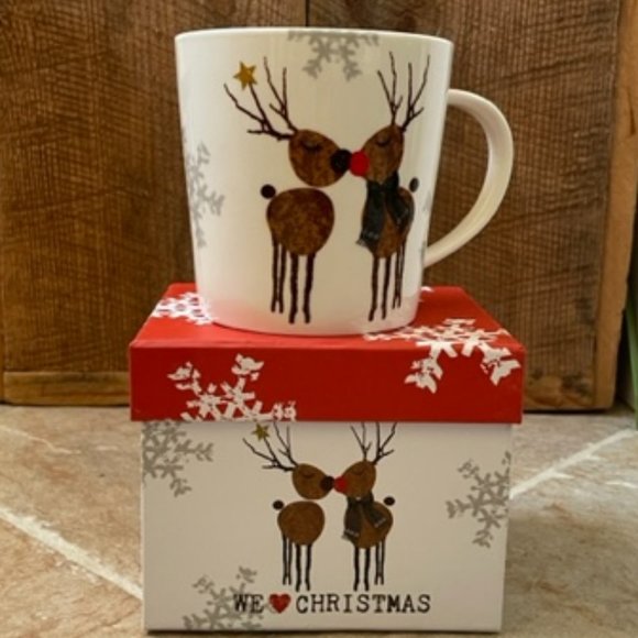 PPD Kissing Reindeer WE LOVE CHRISTMAS Mug - BNIB - HTF - Retired - Picture 1 of 11